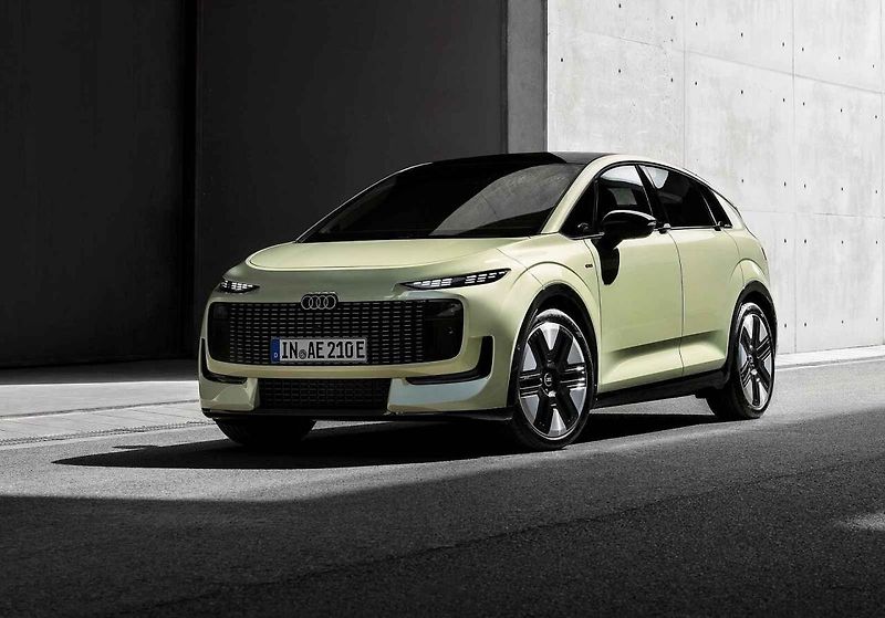 Autosalon Paříž má již 91. ročník