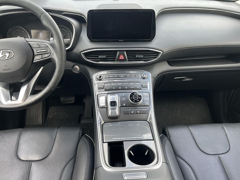Hyundai Santa Fe (2021) 2.2.CRDi, 4x4, AT, 7 - míst.  - fotka 26 z 26