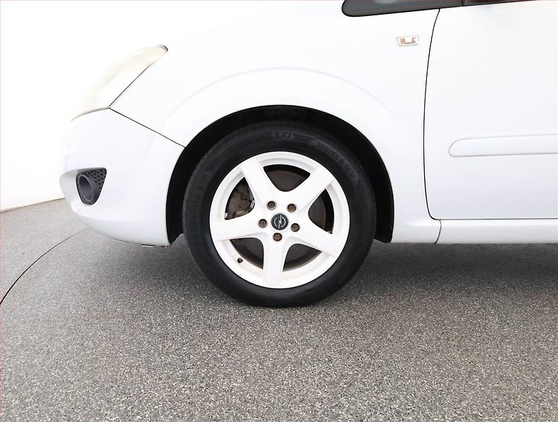 Opel Zafira (2009) 1.7 CDTI, 7 míst, Serv.kniha - fotka 16 z 16