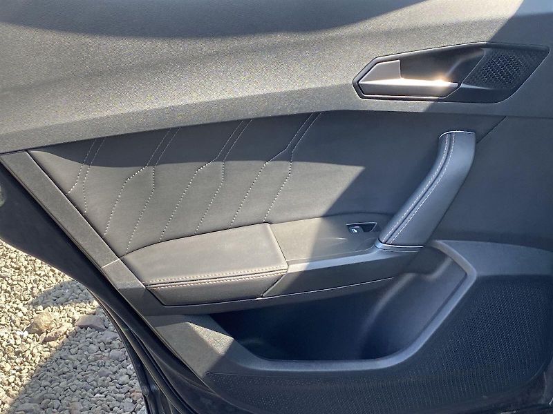 Cupra Formentor (2024) 2,0 TSI 4Drive DSG - fotka 33 z 39