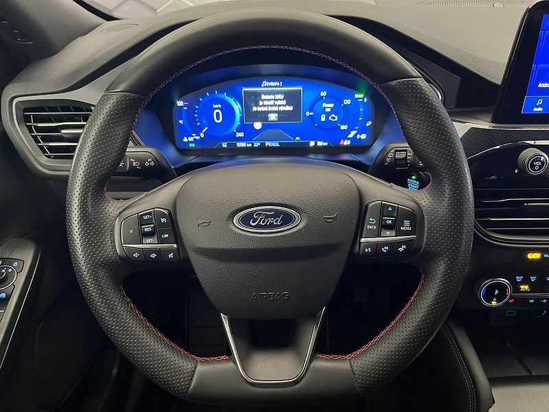 Ford Kuga 2.5 HEV 4x4  ST-LINE X - fotka 9 z 51