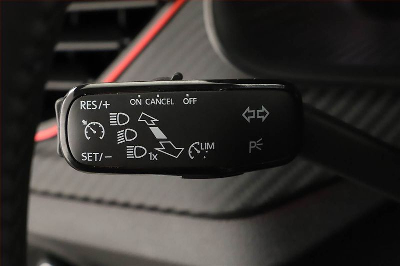 Škoda Kamiq (2025) 1.0 TSI, Monte Carlo - fotka 20 z 21