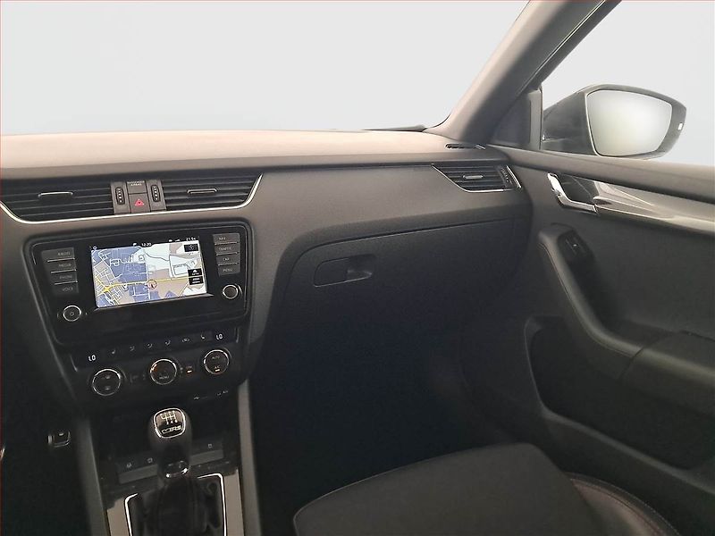 Škoda Octavia (2016) RS 2.0 TDI, Serv.kniha, Kůže - fotka 7 z 18