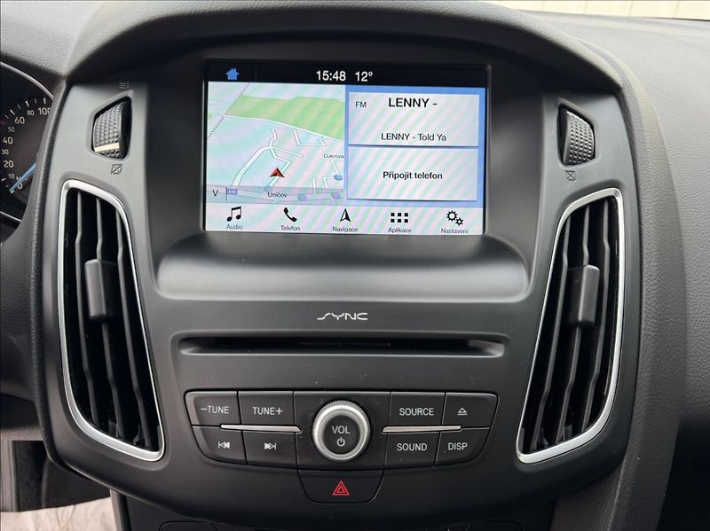 Ford Focus 1,5 TDCi 77kW NAVIGACE - fotka 37 z 50