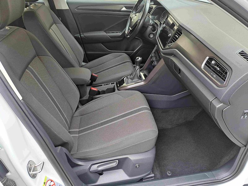 Volkswagen T-Roc (2019) TDI-85 ACC ALU kamera PDC NAVI - fotka 9 z 29