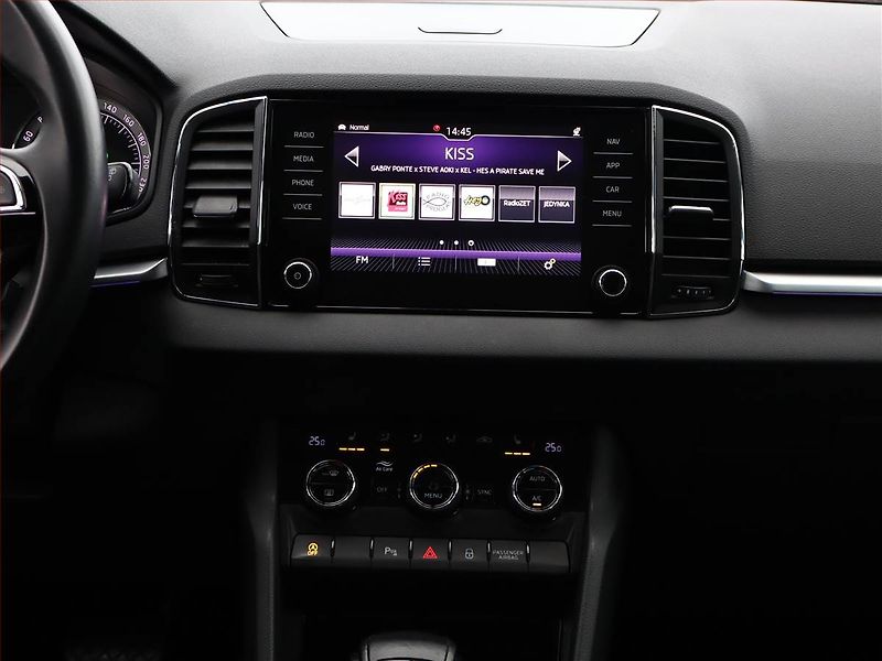 Škoda Karoq (2019) 2.0 TDI - fotka 10 z 22