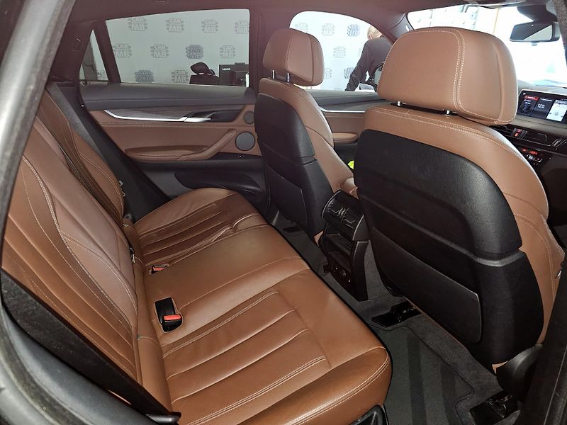 BMW X6 3.0 xDrive30d CZ, DPH - fotka 13 z 29