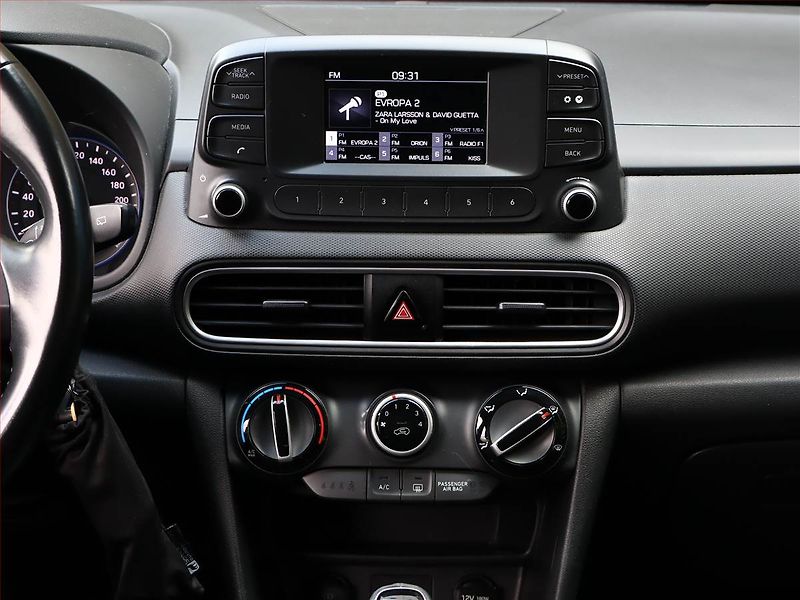 Hyundai Kona (2019) Style 1.0 T-GDI, Serv.kniha - fotka 10 z 14