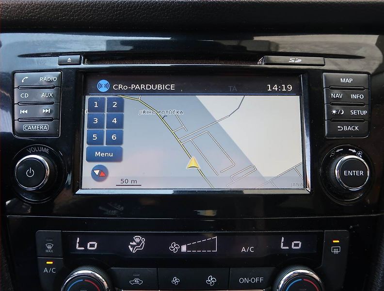 Nissan Qashqai (2015) 1.2 DIG-T, Navi, Tempomat - fotka 16 z 21