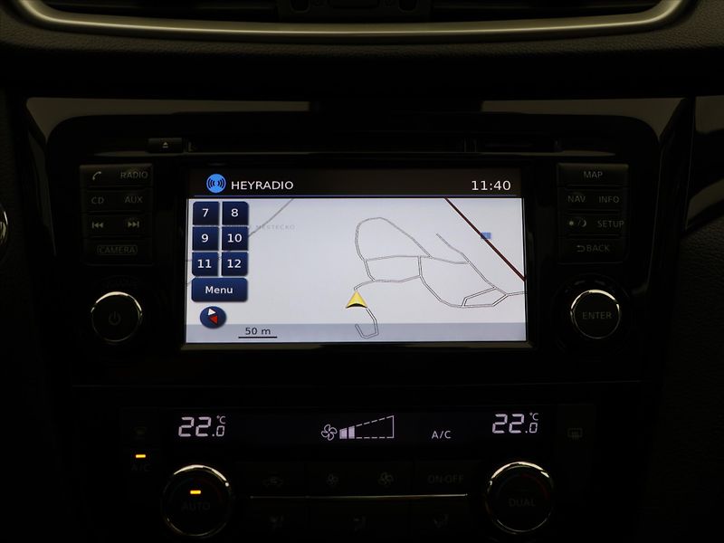 Nissan Qashqai 1,2 DIG-T Navi Panorama 1.Maj. - fotka 16 z 28
