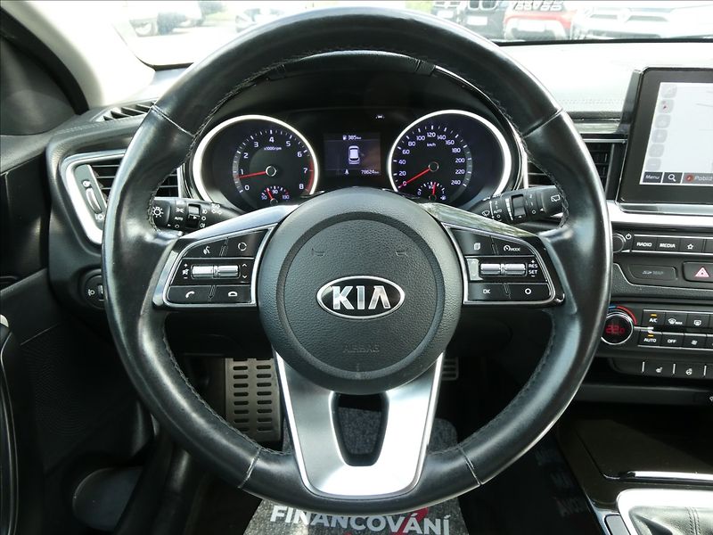 Kia Ceed 1,4 T-GDi 103kW EXCLUSIVE, ČR - fotka 32 z 42