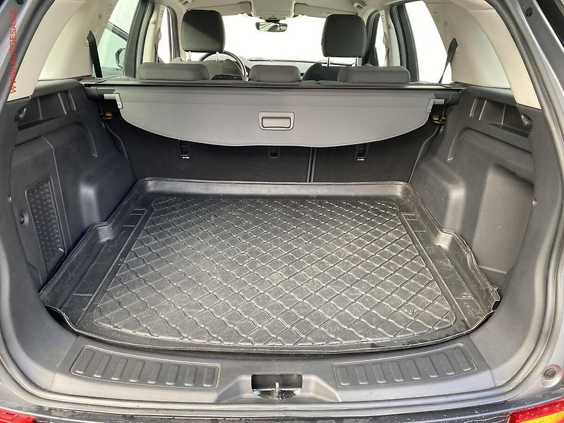 Land Rover Discovery Sport (2020) 2.0D, Sport, LED, navi, panor - fotka 7 z 17