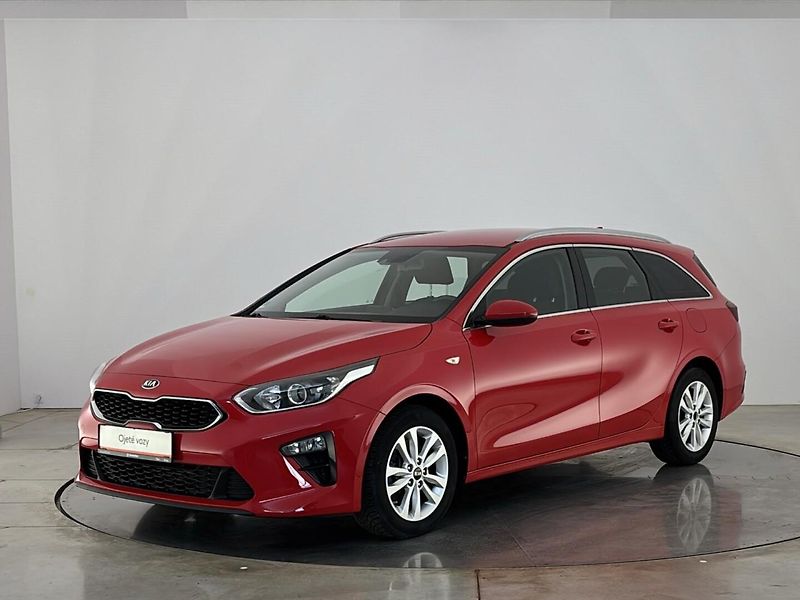 Kia Ceed Kombi - fotka 1 z 26