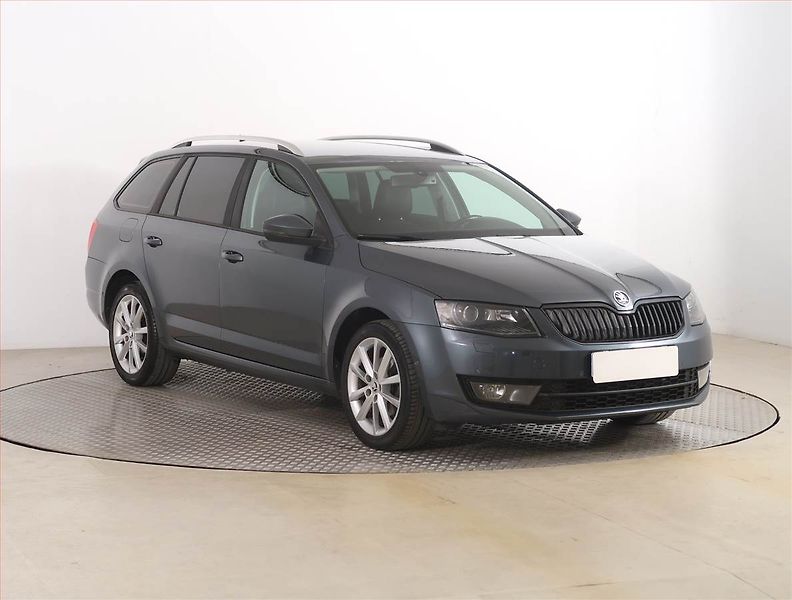 Škoda Octavia (2014) 1.6 TDI, Navi, Xenony - fotografie inzerátu