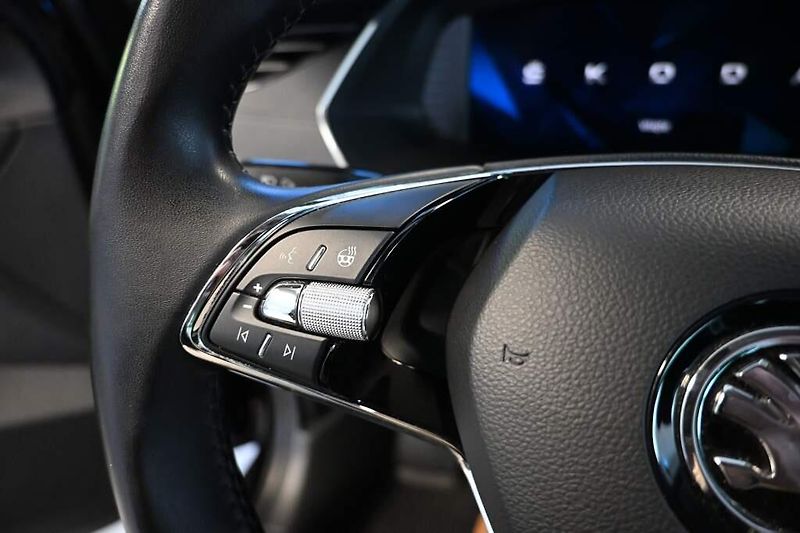 Škoda Octavia (2021) 2.0 LED CLEVER Virtual Tažné K - fotka 14 z 35