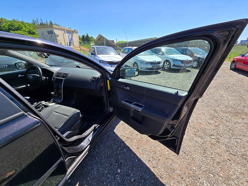 Volvo S40 (2007) 2.0D 100KW,nové CZ 1.majitel - fotka 20 z 24
