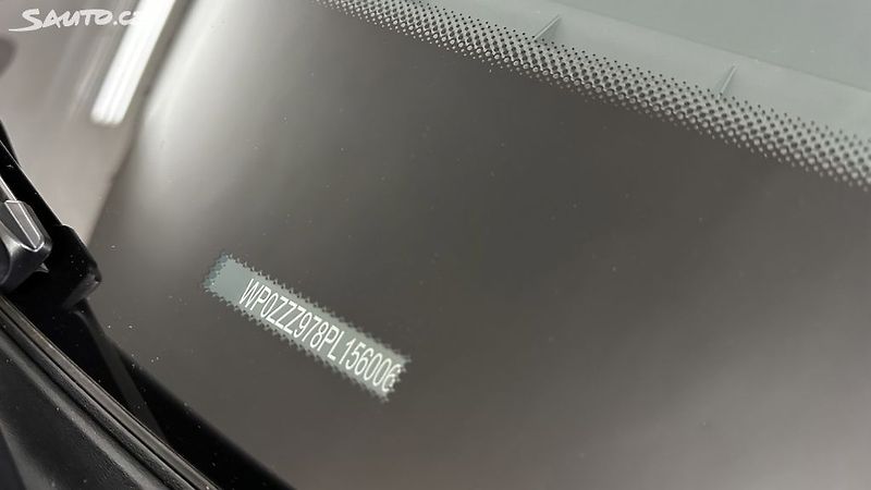 Porsche Panamera TURBO S E-HYBRID 700 koní - fotka 26 z 51