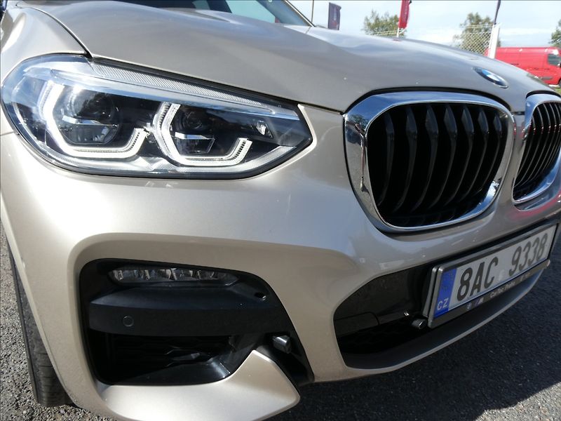 BMW X3 3,0 xDrive30d M-SPORT,2x kola - fotka 3 z 54