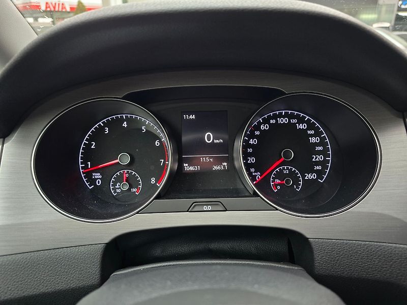 Volkswagen Golf Sportsvan 1,4 TSI 92KW,  Highline, ČR - fotka 17 z 29