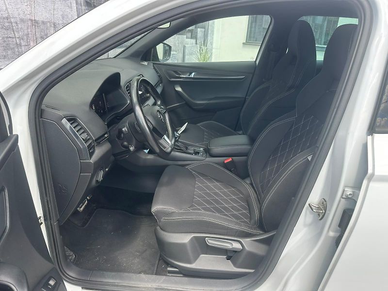 Škoda Karoq (2019) 1.6TDi, 85KW, SPORTLINE - fotka 26 z 30