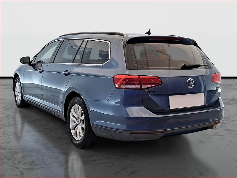 Volkswagen Passat (2015) 2.0 TDI, Navi, Tempomat - fotka 4 z 18