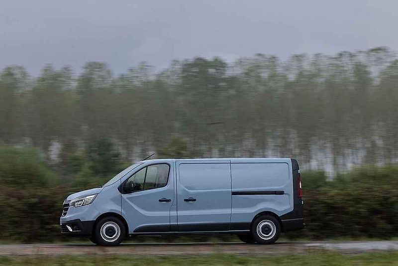Trafic doplňuje řadu elektrických dodávek Renaultu