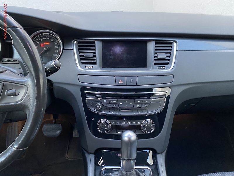 Peugeot 508 (2012) 2.0 HDi, ČR, AT - fotka 12 z 17