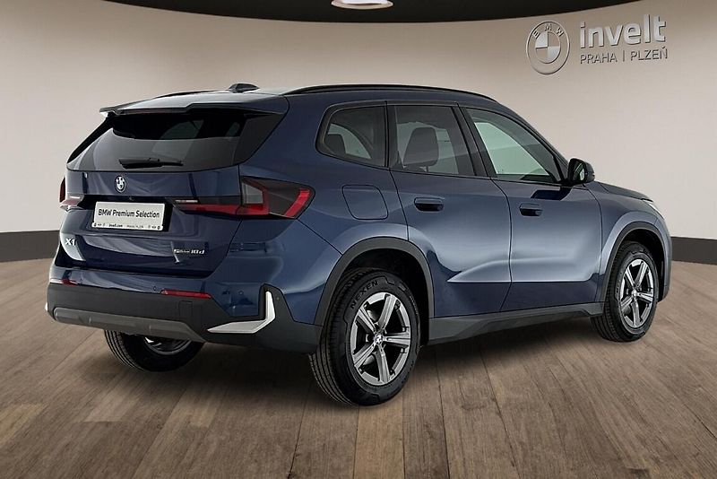BMW X1 sDrive18d - fotka 3 z 21