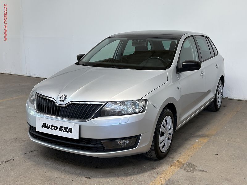 Škoda Rapid (2014) 1.2 TSi, Style, xenon, panor - fotka 3 z 16