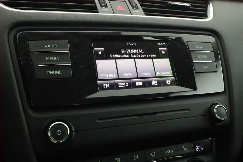 Škoda Octavia (2015) 1.6 TDI, Tempomat - fotka 13 z 16