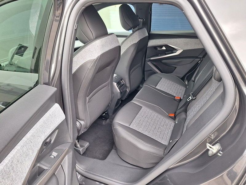 Peugeot 3008 (2026) ALLURE Hybrid 136 e-DCS6 - fotka 11 z 17
