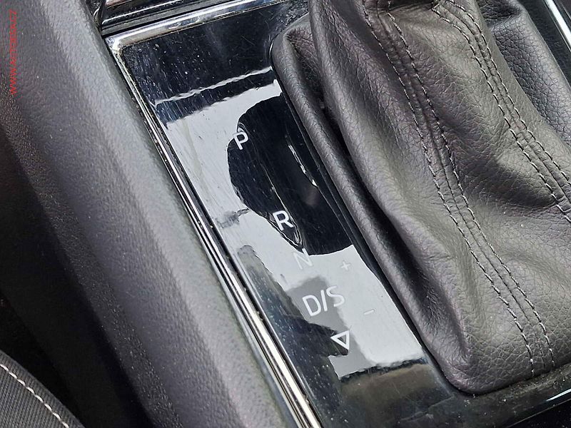 Škoda Karoq (2019) 1.5 TSi, Business, DSG, TZ - fotka 14 z 19