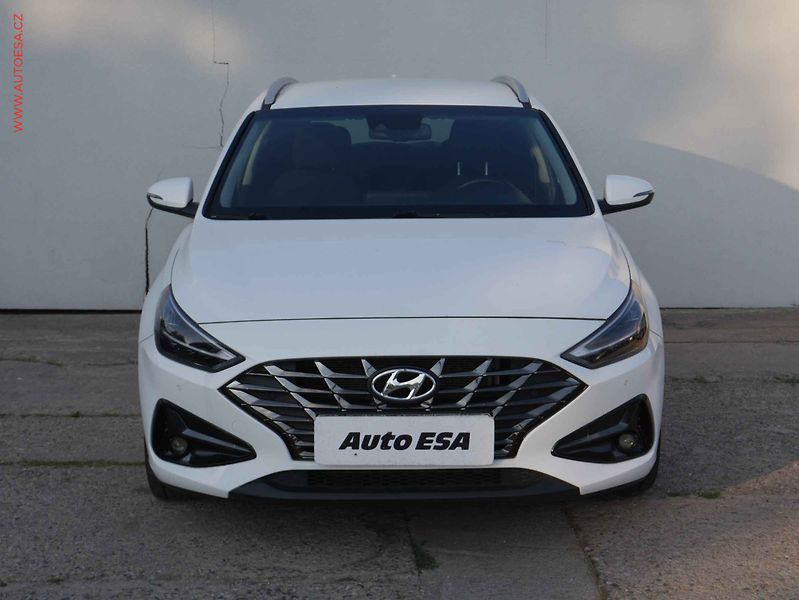 Hyundai i30 (2021) 1.6 CRDi, ČR, Smart, LED - fotka 2 z 18