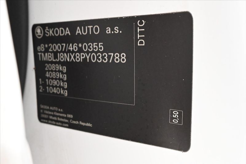 Škoda Octavia 2,0 TDI 110kW 4x4 DSG Ambition - fotka 12 z 30