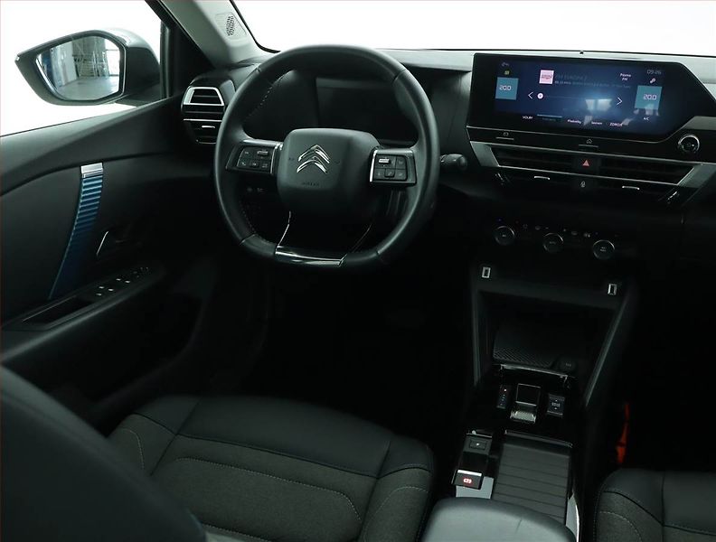 Citroën ë-C4 (2022) Feel Pack 50 kWh, SoH 90% - fotka 7 z 18