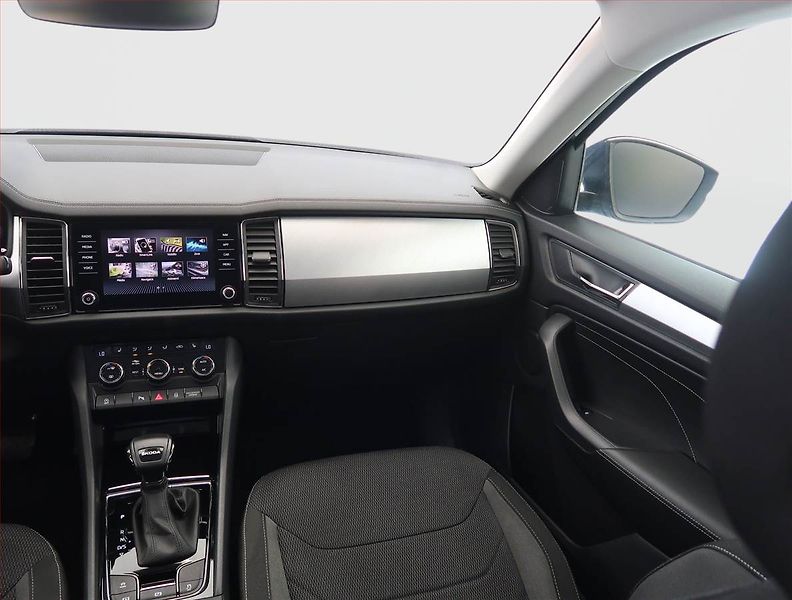 Škoda Kodiaq (2023) 2.0 TDI, digi klima - fotka 8 z 27