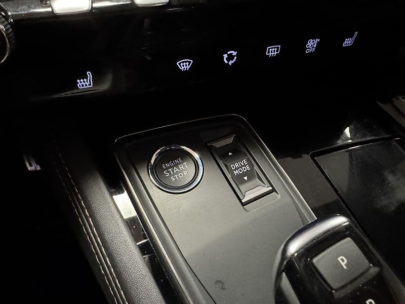 Peugeot 508 (2022) GT PLUG IN HYBRID 165KW e-EAT8 - fotka 32 z 44