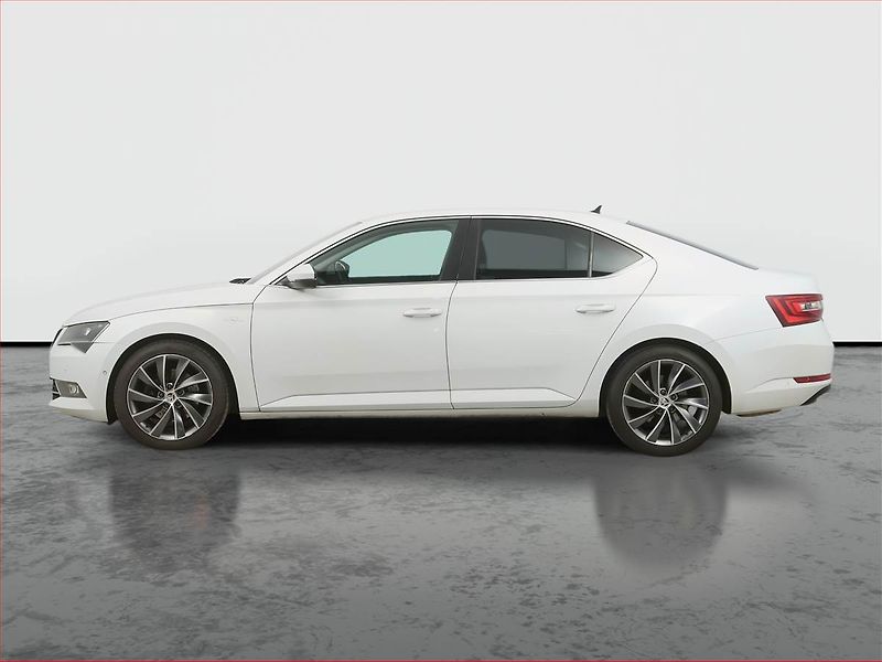 Škoda Superb (2015) 2.0 TDI, Automat, Kůže, Navi - fotka 3 z 18