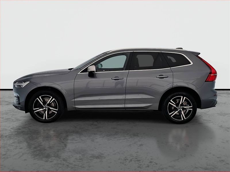 Volvo XC60 (2017) R-Design D4 AWD - fotka 3 z 24
