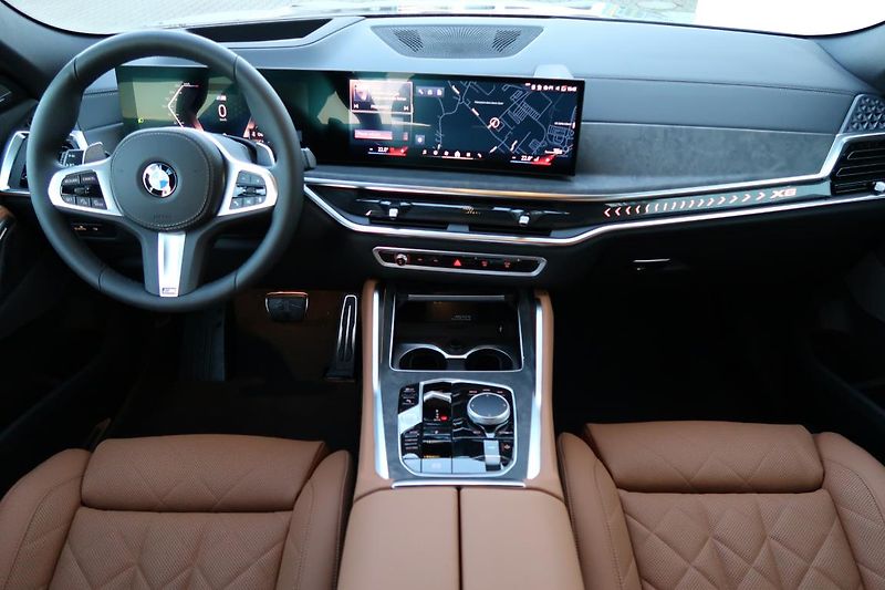 BMW X6 xDrive30d - fotka 2 z 6