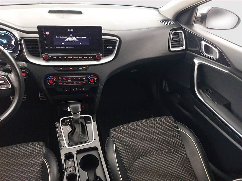 Kia Ceed (2023) Premium 1.6 GDI plug-in - fotka 8 z 17