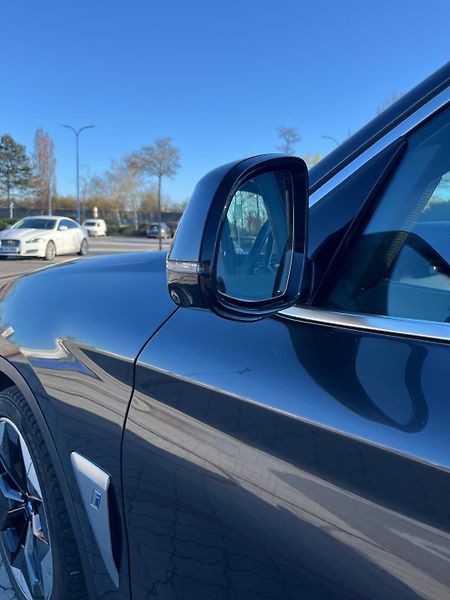 BMW iX3 (2021) /210kW - fotka 6 z 38