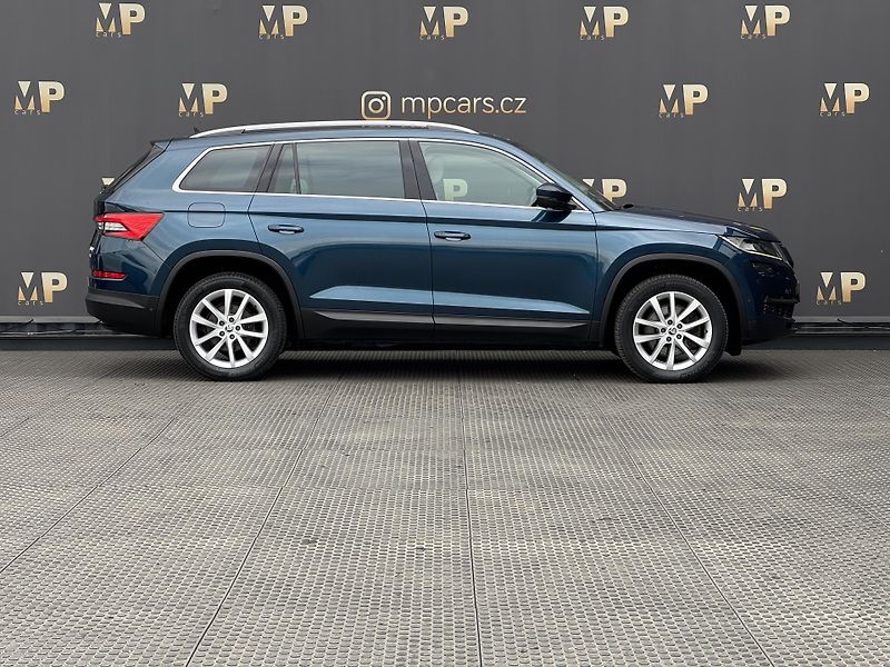 Škoda Kodiaq (2018) 2.0TSi DSG 4X4 Style, ACC PANO - fotka 4 z 53