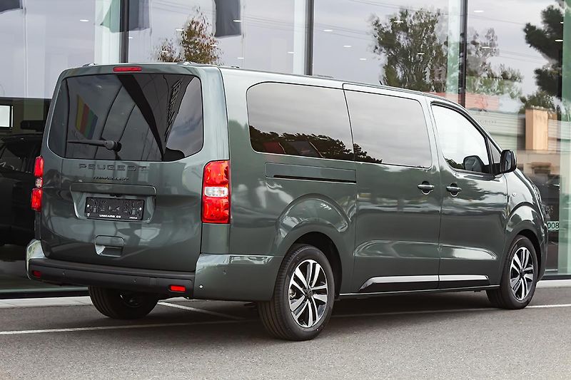 Peugeot Traveller (2026) 2,2 Allure BlueHDi Long 180 S& - fotka 6 z 23