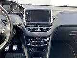 Peugeot 2008 (2018) 1.2 PT, GT Line, navi - náhled 12