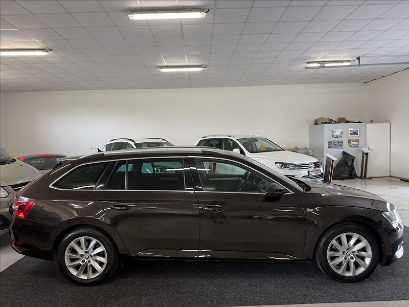 Škoda Superb 2,0 TDI 4x4 nové rozvody - fotka 4 z 30