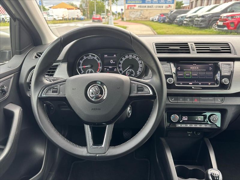 Škoda Fabia 1,0 TSI  Style 5kvalt ČR - fotka 14 z 26