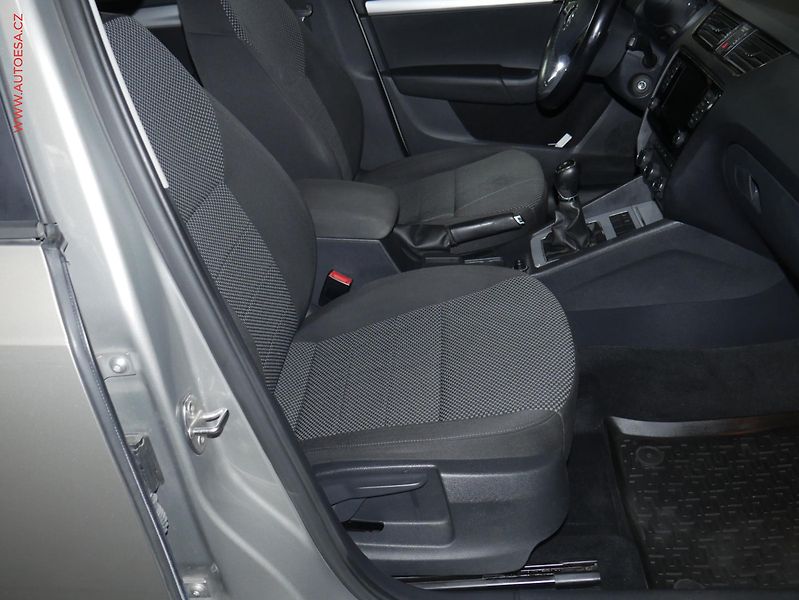 Škoda Octavia (2016) 1.4 TSi, ČR, Ambition - fotka 12 z 18