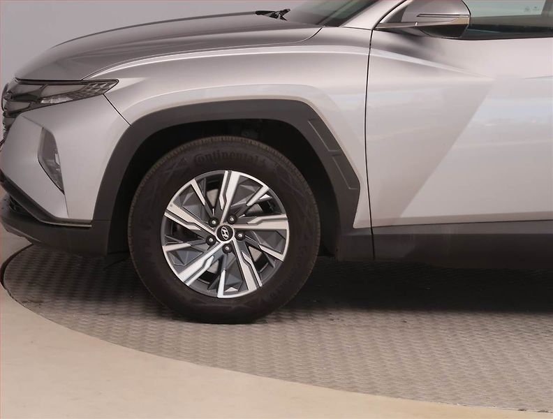 Hyundai Tucson (2021) 1.6 T-GDI - fotka 14 z 15