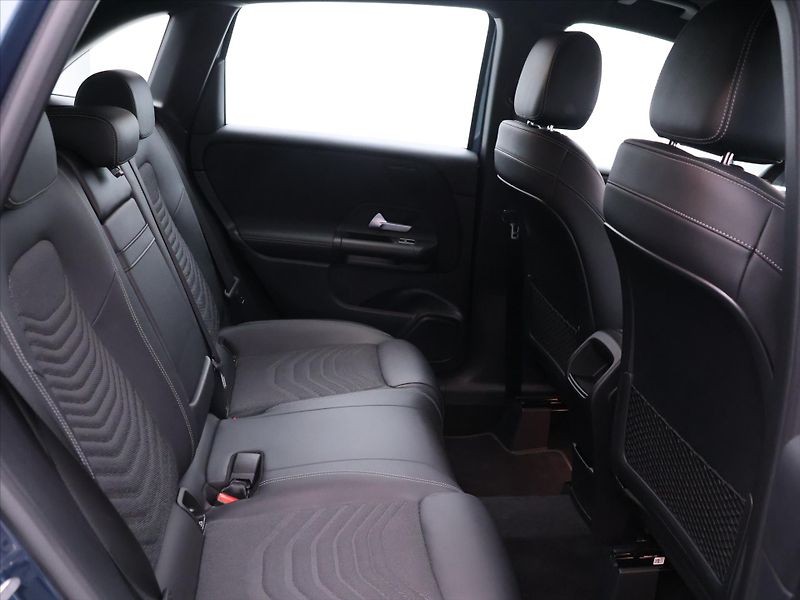 Mercedes-Benz Třídy B 2,0 200d 110kW Aut. LED CZ - fotka 13 z 36